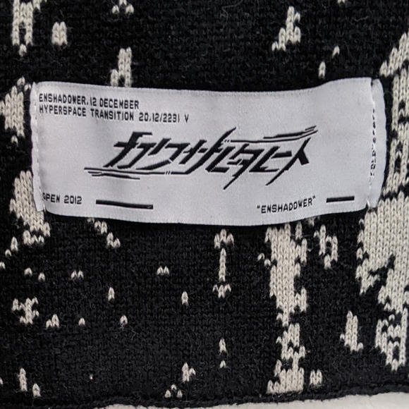 ENSHADOWER Knit Scarf Graphic - Picture 5 of 5